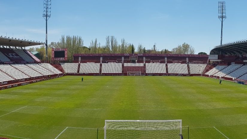 Stadion Albasetea (©Wikipedia/D7ckon)