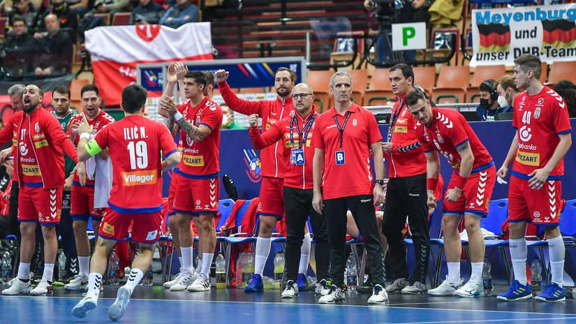  Đerona sa reprezentativcima Srbije (© Star sport)