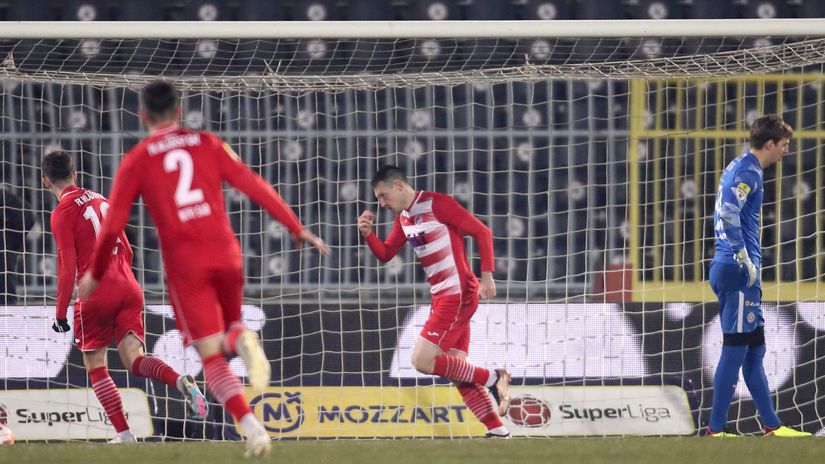 Milić slavi gol Partizanu (© MN Press)