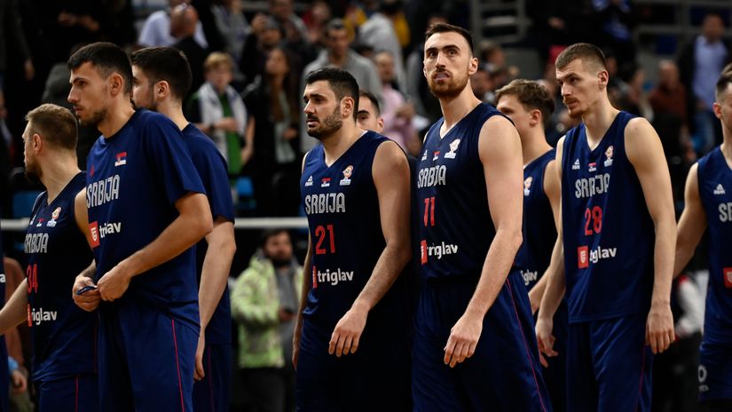Košarkaši Srbije posle poraza od Grčke (©MN Press)