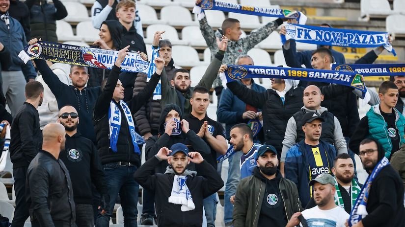 Navijači Novog Pazara (© MN Press)