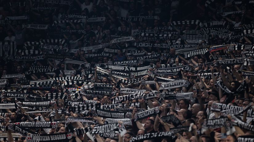 Navijači Partizan Mozzart Beta u Areni (©Star Sport)