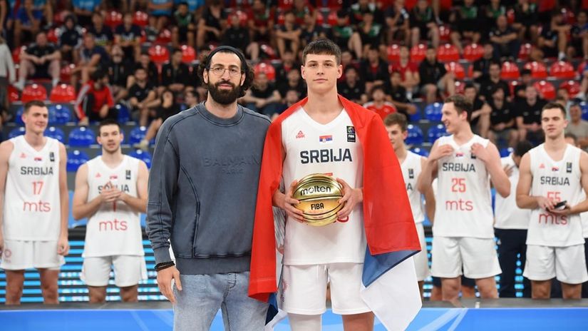 Mihailo Bošković i Toko Šengelija (Foto: fiba.basketball)