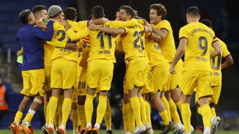 Fudbaleri Barselone (Reuters)