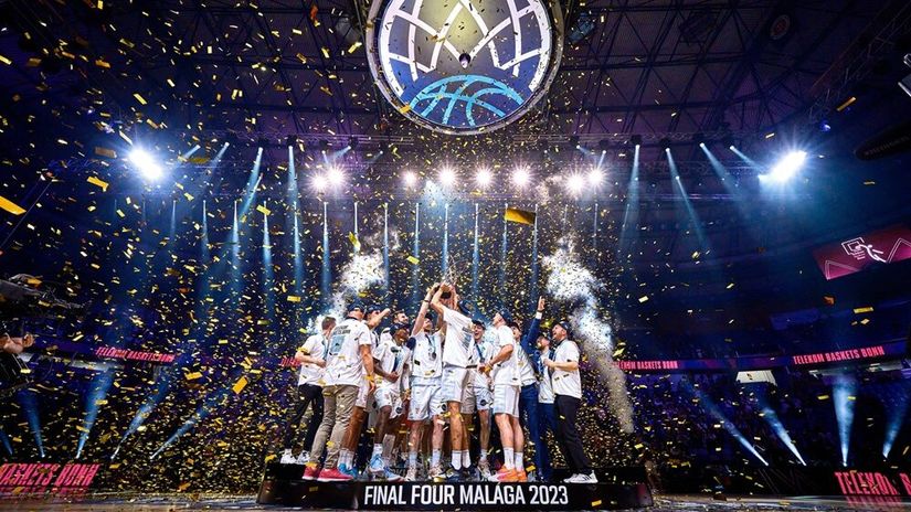 Košarkaši Bona, osvajači FIBA Lige šampiona (©FIBA Champions League)