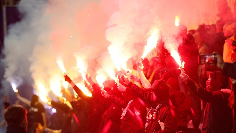 Rumuni izbačeni sa stadiona u Prištini zbog skandiranja “Kosovo je Srbija”
