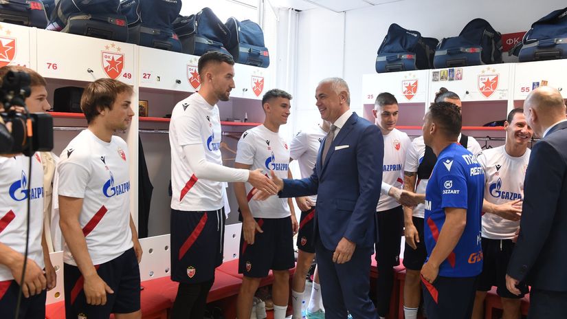 Zvezdan Terzić u svlačionici (©Starsport)