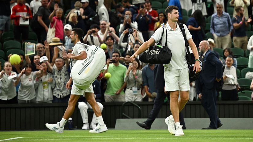 Novak Đoković i Hubert Hurkač (Foto: Reuters)