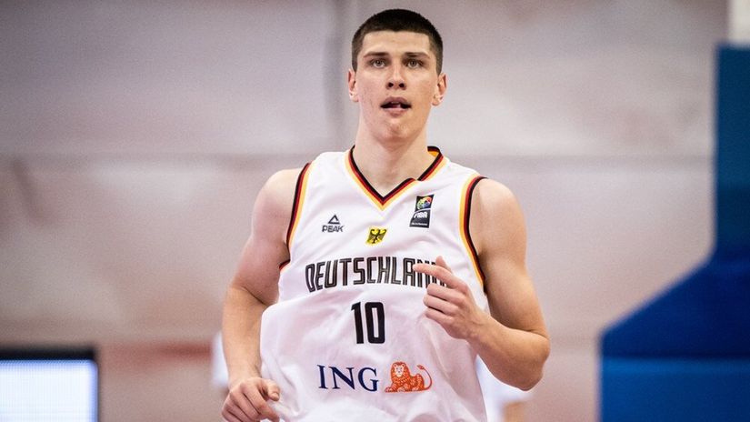 Ivan Harčenkov (©FIBA Basketball) 