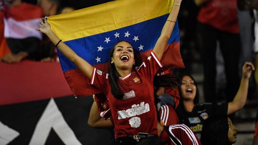 Navijačica u Venecueli (©AFP)