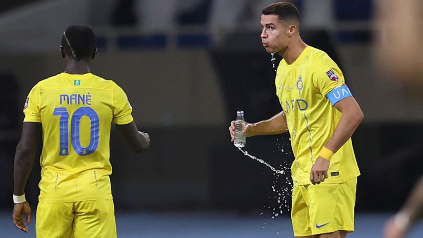 Sadio Mane i Kristijano Ronaldo (©Reuters)