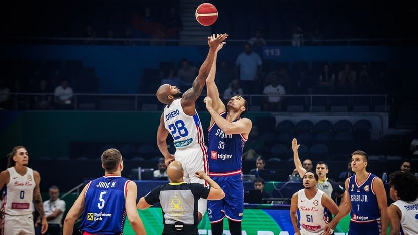 Početno podbacivanje (©fiba.basketball)