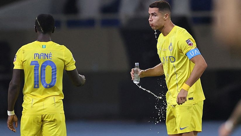 Sadio Mane i Kristijano Ronaldo (©Reuters)