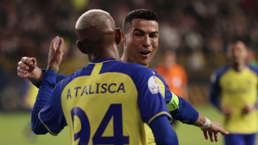 Ronaldo-Taliska, Taliska-Ronaldo! Al Nasr slavio u derbiju velemajstora, lopta sedam puta u mreži (VIDEO)