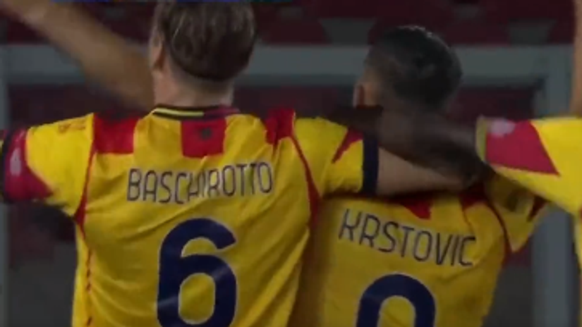 Baskiroto i Krstović proslavljaju gol (Pritscreen)