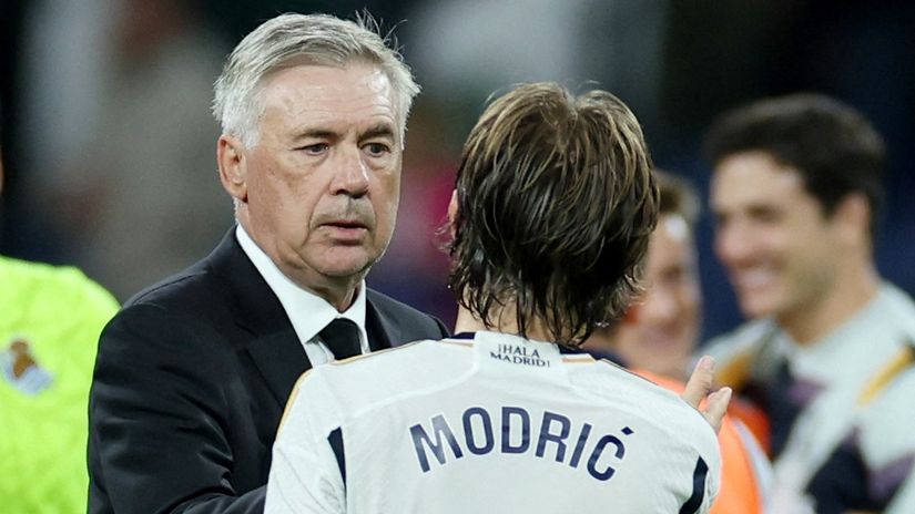 Luka Modrić i Karlo Ančeloti (© Reuters)