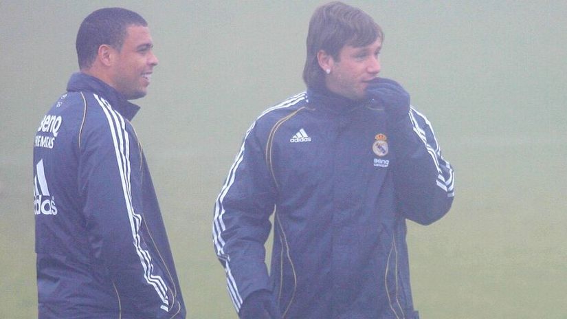 Ronaldo i Kasano u opremi Real Madrida (©AFP)