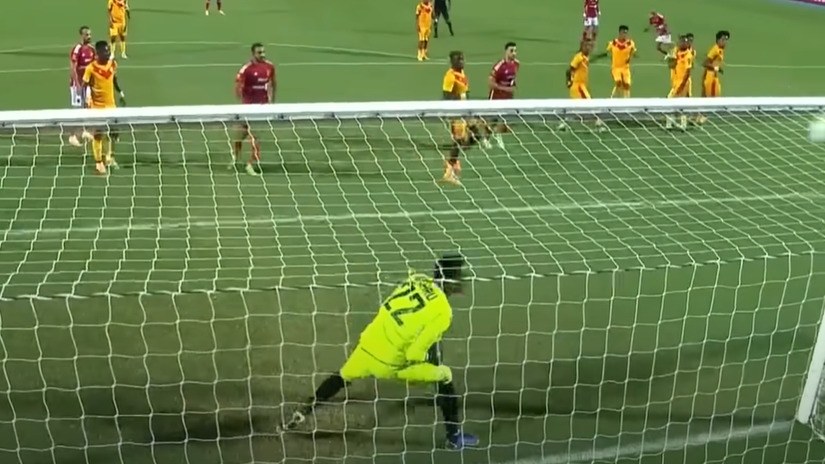 Detalj sa ovogodišnjeg meča Sent Džordža i Al Ahlija u kvalifikacijama za Ligu šampiona (©YouTube)