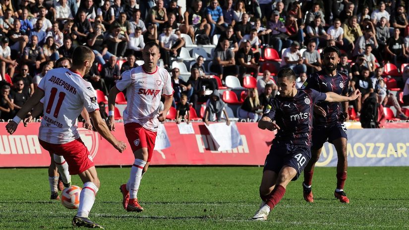Kristijan Belić šutira na gol Jedinstva (© Star sport)
