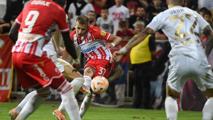 Vladimir Lučić (Crvena zvezda).jpg