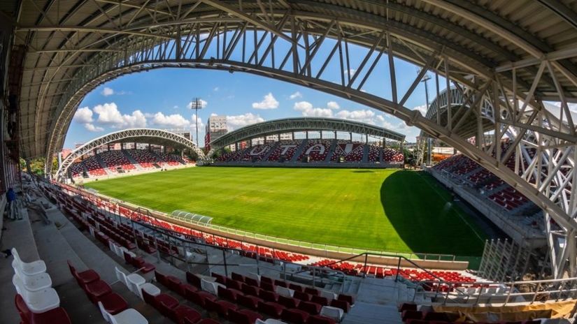 Stadion UTA Arada (©Wikipedia)