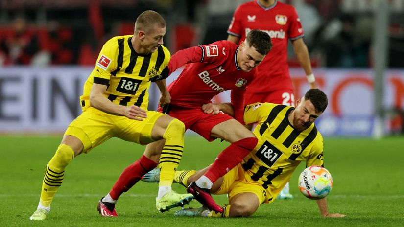 Detalj sa prošlog meča Leverkuzena i Dortmunda (©Reuters)