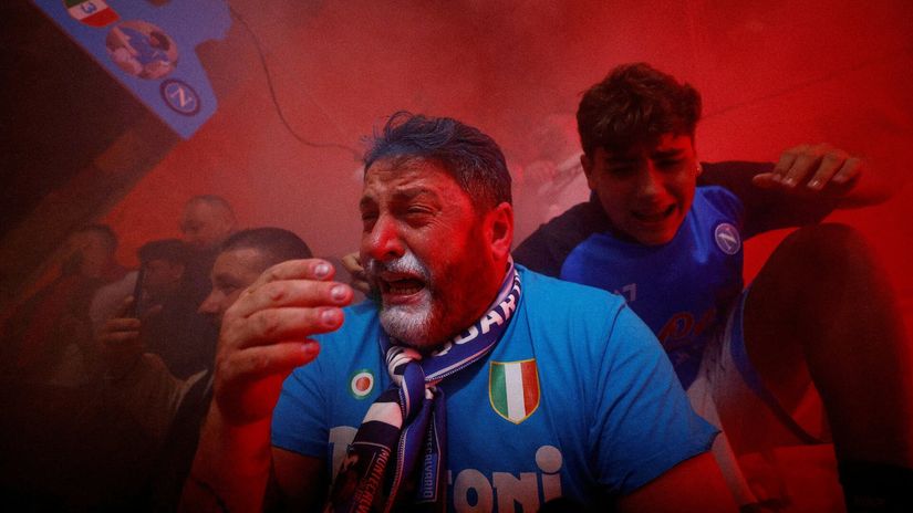 Napolijevi navijači slave titulu (©Reuters)