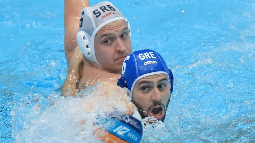 Đorđe Lazić i Aleksandros Papanastasiju (©European Water Polo Championship 2024)