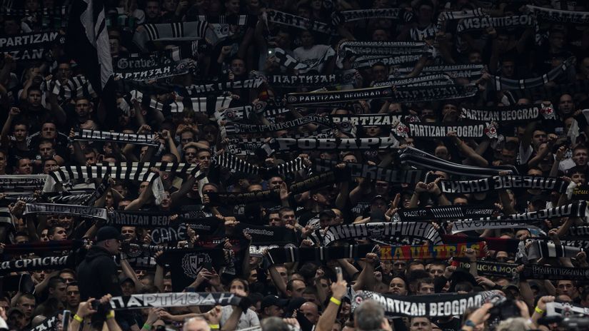 Navijači Partizan Mozzart Beta (©Star Sport)