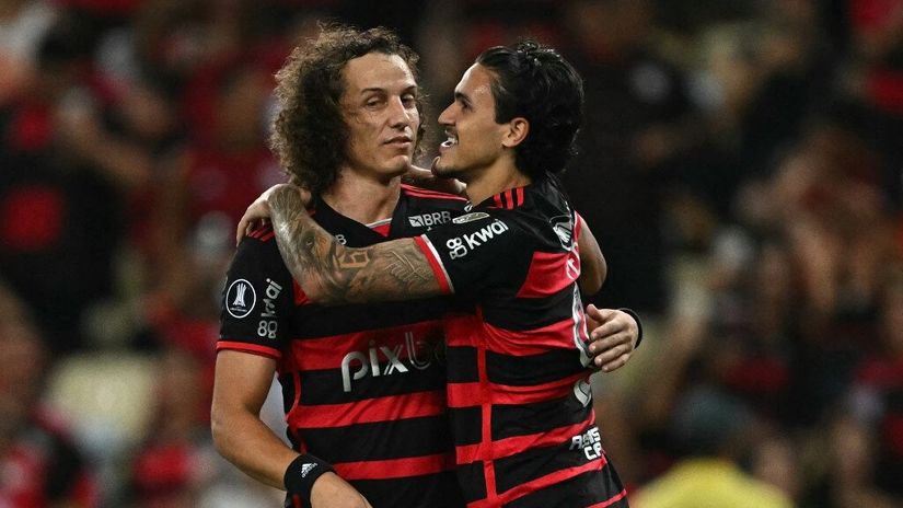 David Luiz i Pedro (©AFP)