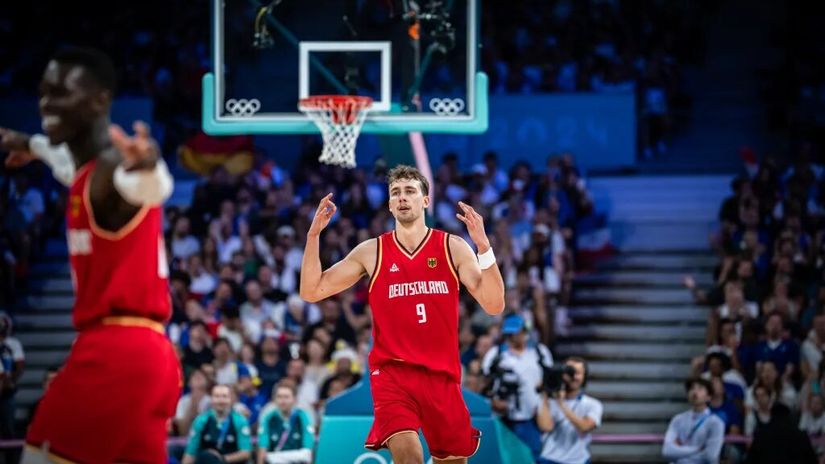 Franc Vagner i Denis Šreder (©FIBA Basketball)