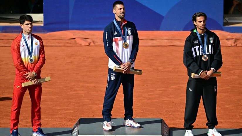 Ovo je fotka koja se čekala: Novak Đoković - olimpijski šampion!