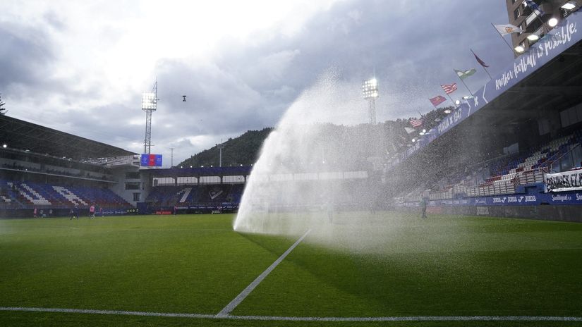 Stadion Eibara (©Reuters)