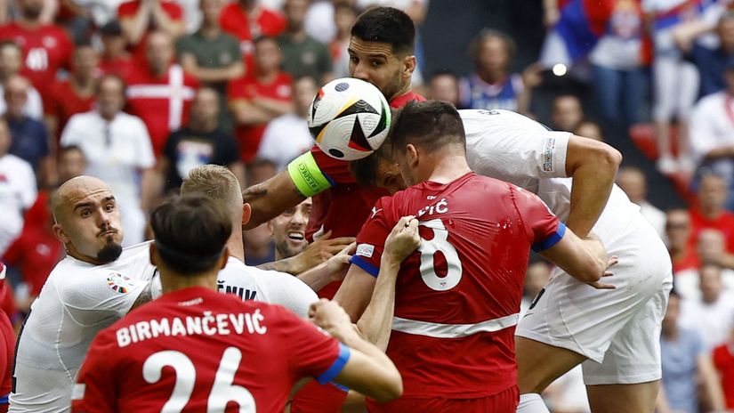 Jovićev gol protiv Slovenije (©Reuters)