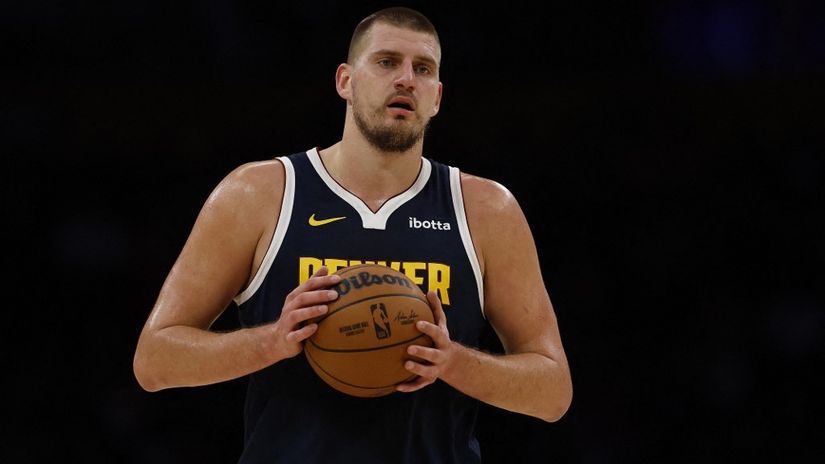 Jokić dominirao i ostavio Medžika u prašini: Najbolji tim NBA udario Denveru šamar realnosti