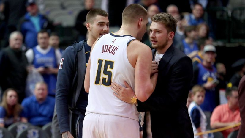 Nikola Jokić i Luka Dončić (©AFP)