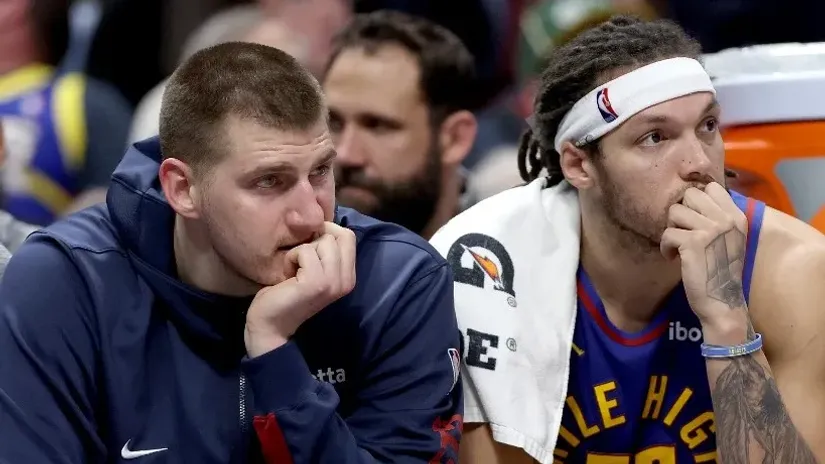 Nikola Jokić i Eron Gordon (AFP)