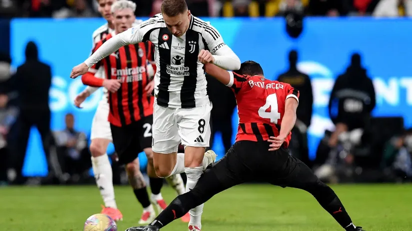 Teun Kopmejners (Juventus) i Ismael Benaser (Milan)