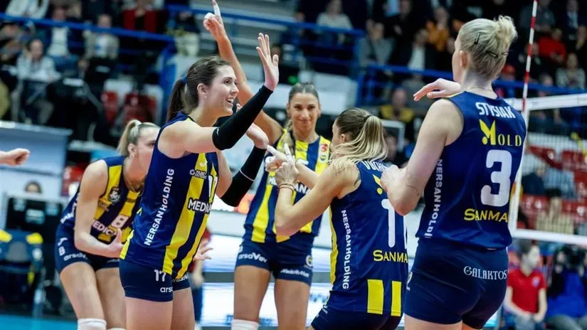 Odbojkašice Fenerbahče (©CEV)