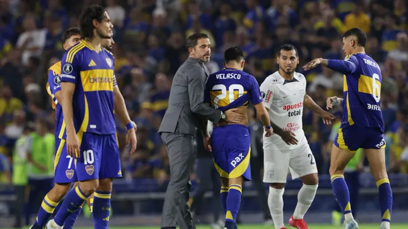 Fernando Gago teši svoje igrače posle kraha u kvalifikacijama za Libertadores (©Reuters)