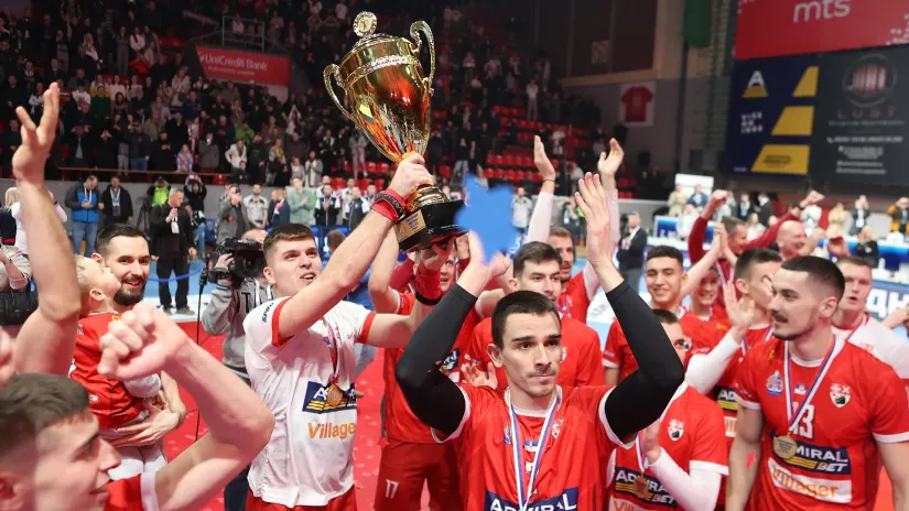 Odbojkaši Radničkog (©MN Press)