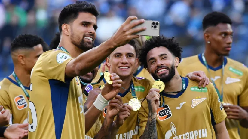 Rodrigao (levo) AFP