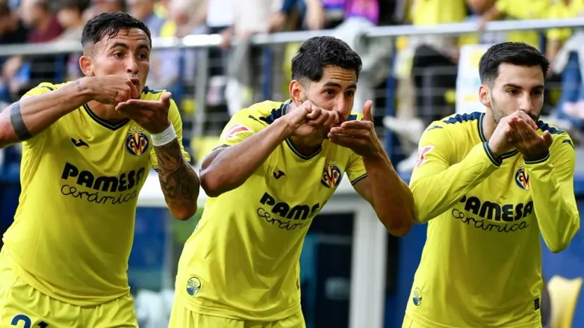 Jeremi Pino, Ajose Peres i Aleks Baena (Reuters)