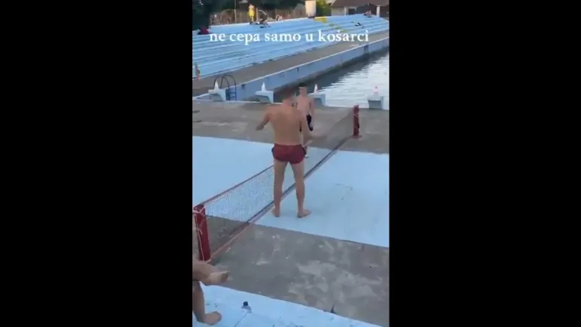 Printscreen Via vukelaaa_ / Tiktok