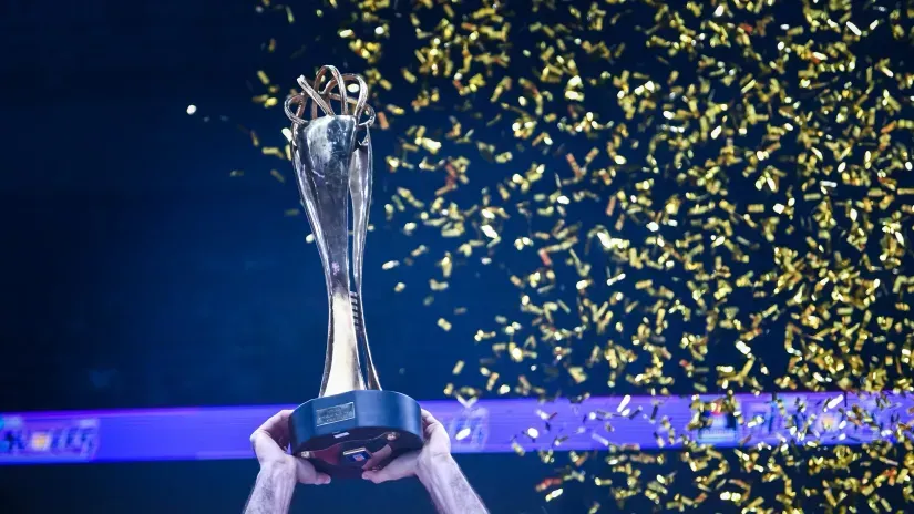 Trofej pobednika ABA lige (©ABA liga – Dragana Stjepanović)