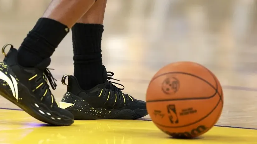 NBA lopta (AFP)