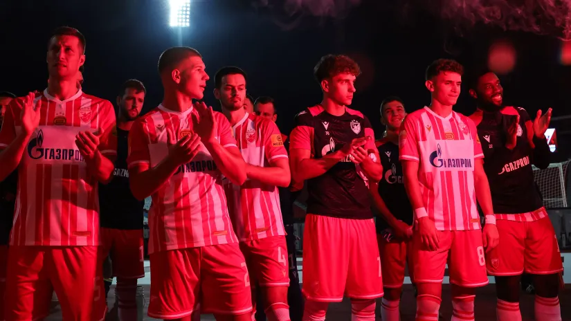 Uroš Kabić sa saigračima u Zvezdi (©Starsport)