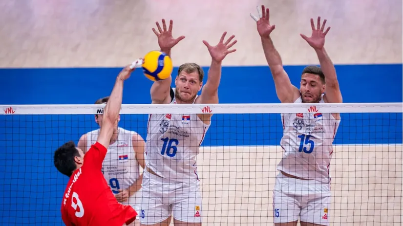 Dražen Luburić i Nemanja Mašulović (©FIVB)
