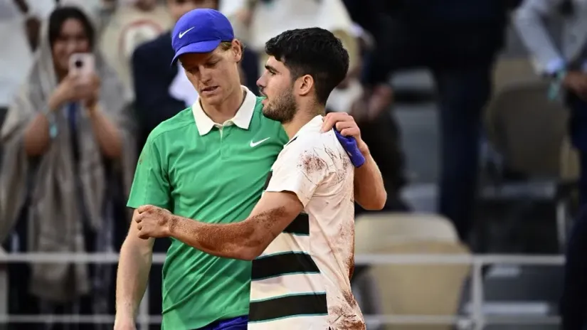 Janik Siner i Karlos Alkaraz (©AFP)