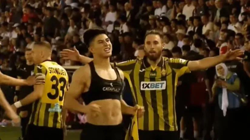 Dastan Satpajev (©YouTube)